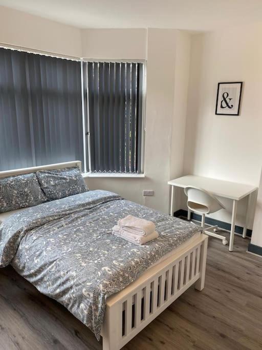 Newly Refurbished Studio, Great Location 8 Studios Nottingham Bagian luar foto
