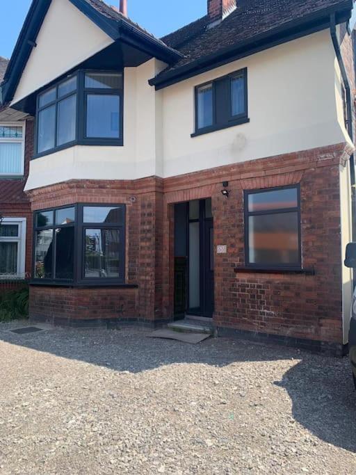 Newly Refurbished Studio, Great Location 8 Studios Nottingham Bagian luar foto
