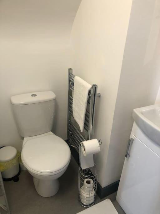Newly Refurbished Studio, Great Location 8 Studios Nottingham Bagian luar foto